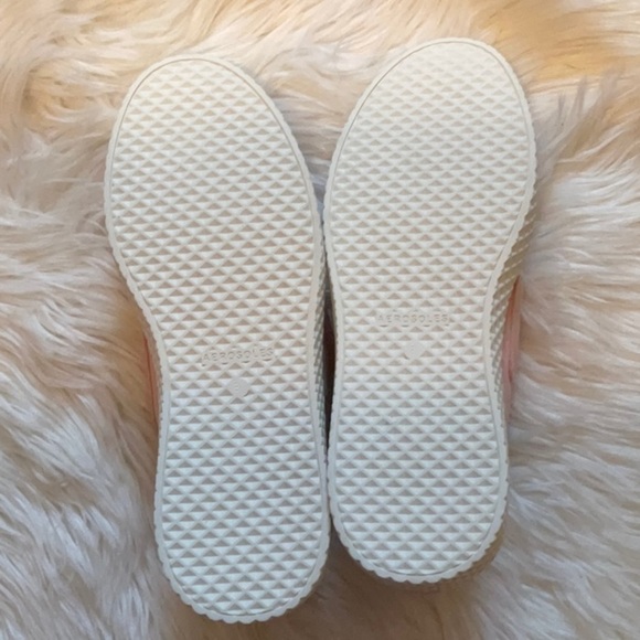 Aersoles Women’s Ebba Pink Suede Comfy Trendy Sneakers Size 8 New without Box - Picture 10 of 11